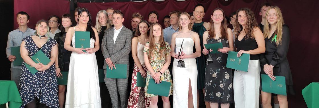 Odovzdávanie maturitných vysvedčení