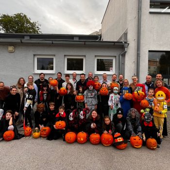 Halloween – Lights, Anchors, Ideas, Bees