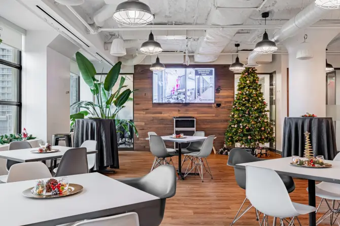 Book your team’s HOLIDAY PARTY today!