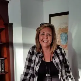Cynthia Rostie