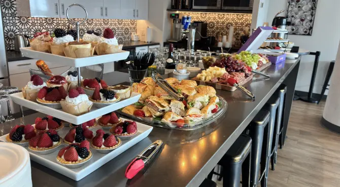 Bite Into Summer: Fresh Catering for Better Meetings