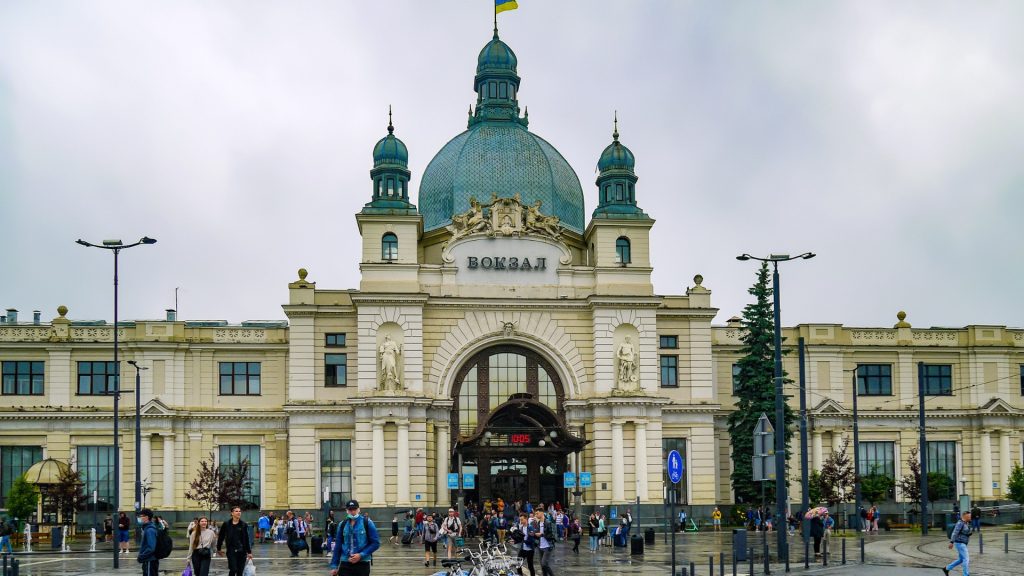 Lviv–Holovnyi Station exterior showcasing its grand entrance and classic Eastern European railway architecture.