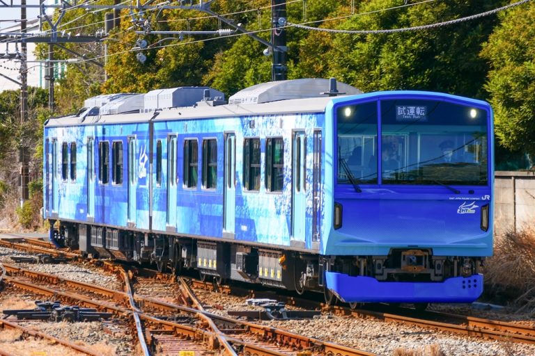JR East FV-E991 hydrogen fuel cell test train HYBARI on test run in Japan, public domain rail innovation photo.